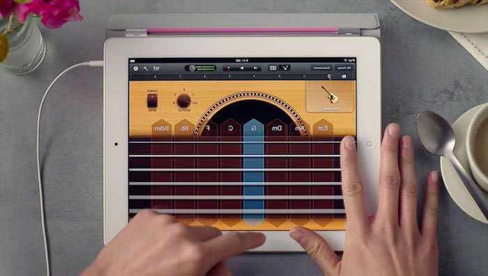 Use garageband on ipad for guitar effects live camera